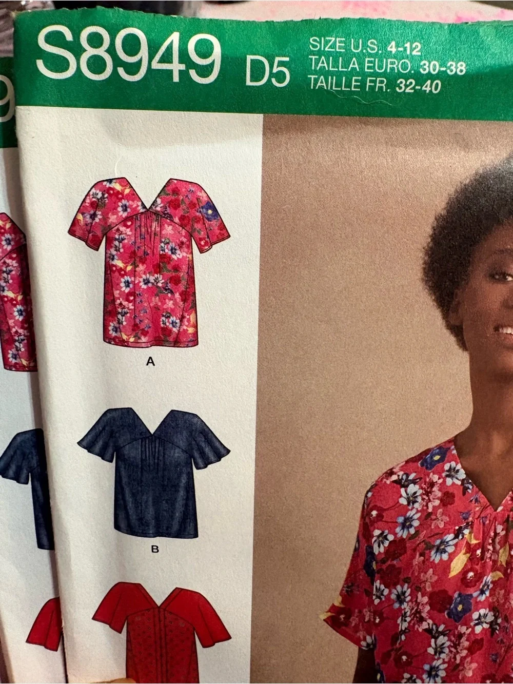 BN UNCUT SIMPLICITY 8949 D5 VINTAGE SEWING PATTERNS TOPS BLOUSES